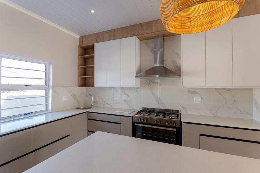 4 Bedroom Property for Sale in Country Club Western Cape